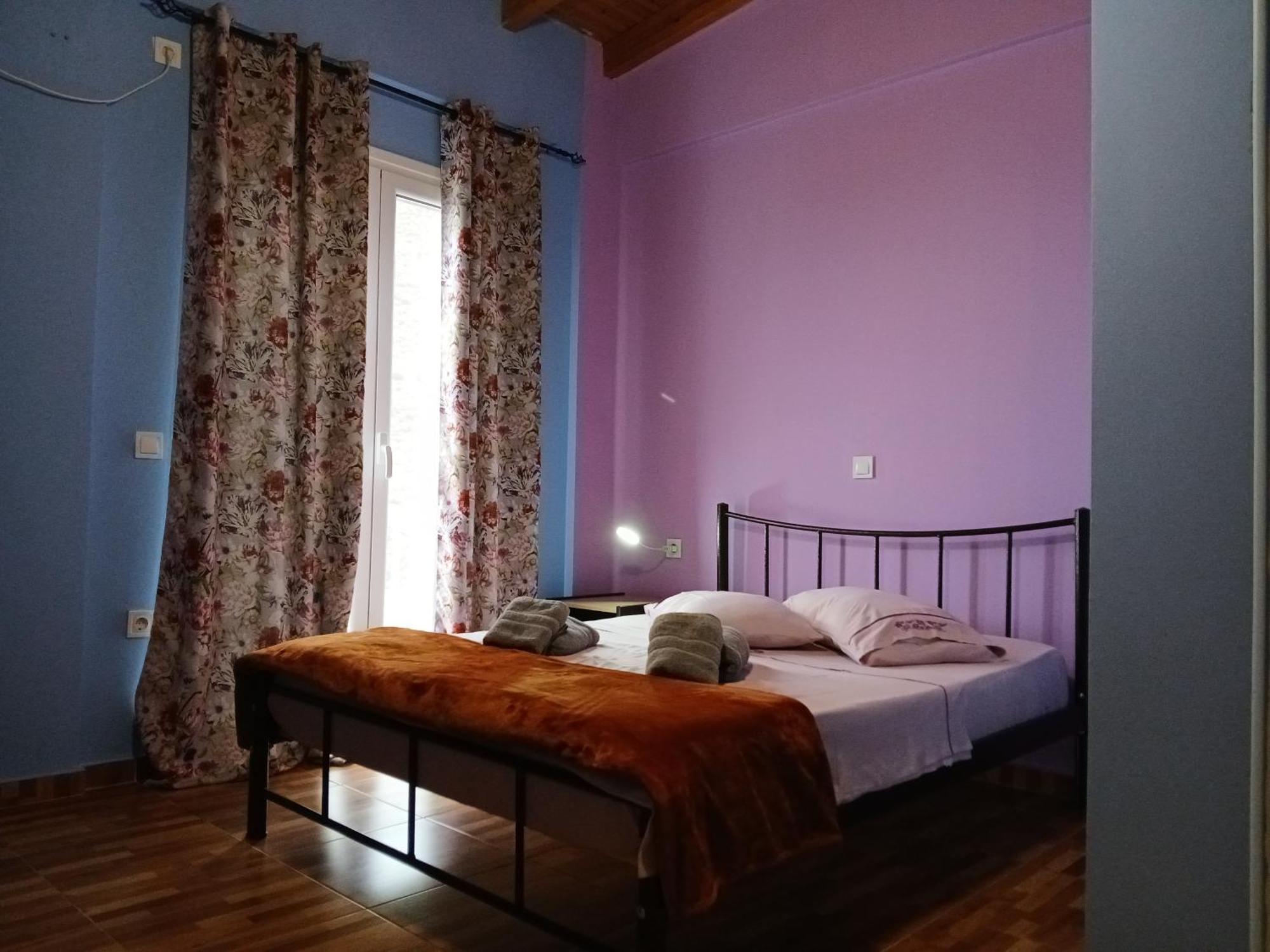 Tolis Rooms Himare Exterior photo